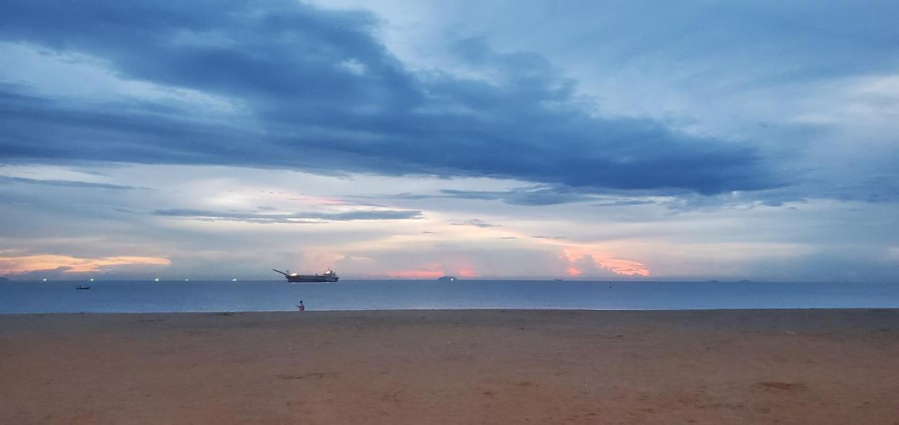 Laguna Beach Resort3 Pantai Jomtien Bagian luar foto